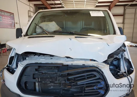 2018 Ford Transit-250 z USA, uszkodzony, nr VIN 1FTYR2YM6JKB11525